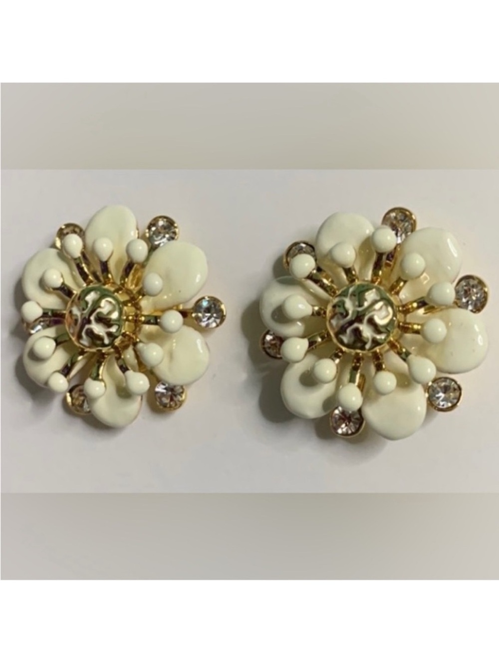 Tory Burch Cream Floral Cluster stud Earrings with Gold logo